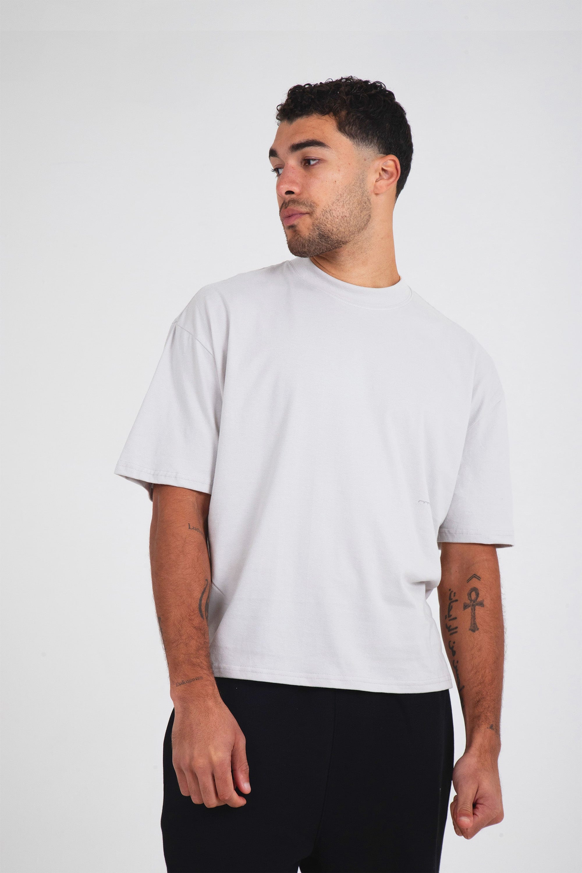 Soft Grey Box Fit Core RMDY. Tee